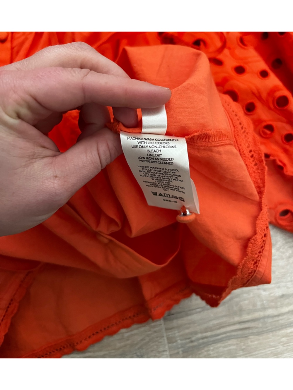 Anthropologie Women’s Chantal Orange Red Eyelet Puff-Sleeve Button Blouse Small - Picture 11 of 12